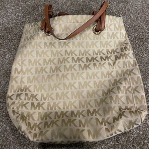 Micheal Kors tote bag